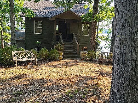 4th image of 18110 Variety Ln