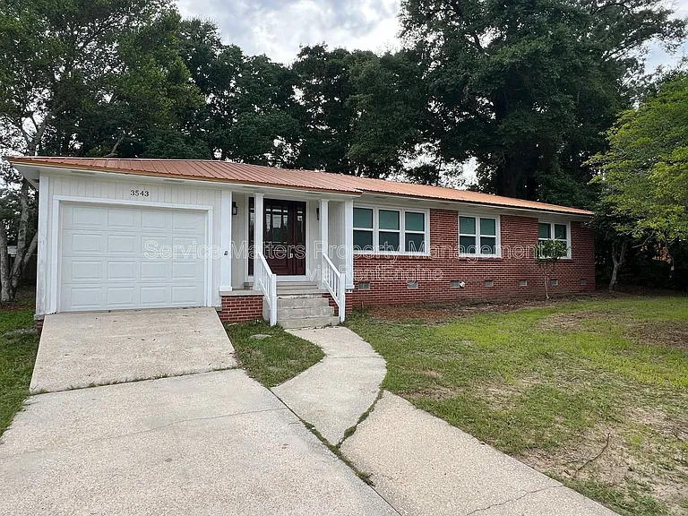3543 Bayou Blvd — Photo 1