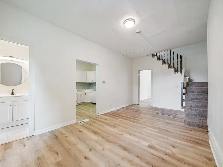 5421 Wellesley Ave #1 — Photo 16