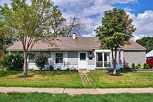 1st image of 124 Edgewood Dr