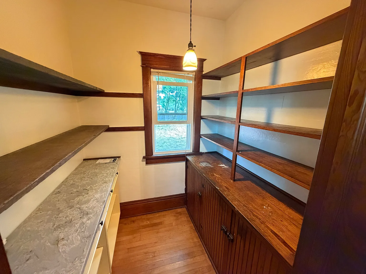 3 bed, 1176 sqft, $2,095 — Photo 4