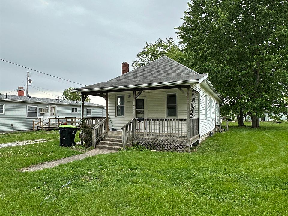 1st image of 124 N Rile St