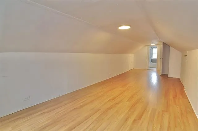 166 Saint Pauls Ave — Photo 18