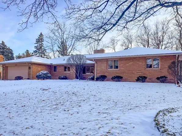 4311 Dorset Dr, Rockford, IL 61114