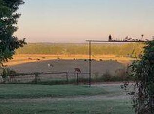 1512 Woodchuck Rd, Rocky Comfort, MO 64861