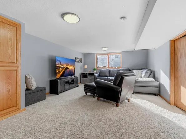 1541 60th Ave NE, Fridley, MN 55432