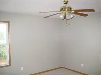 5th image of 2081 Winding Hollow Dr