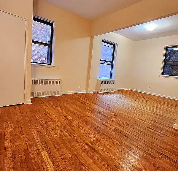 300 W 106th St #48 — Photo 3