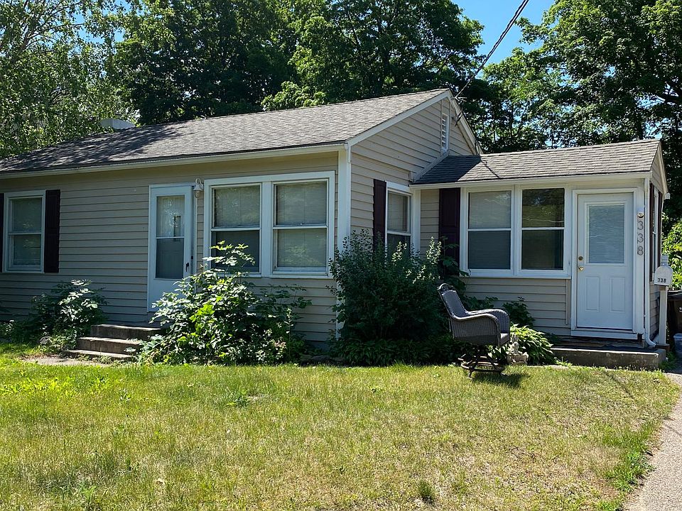 2nd image of 338 Gardner St E