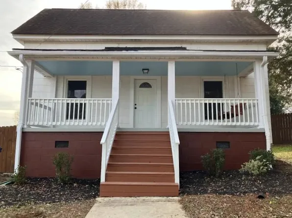3 Wardlaw St, Pelzer, SC 29669