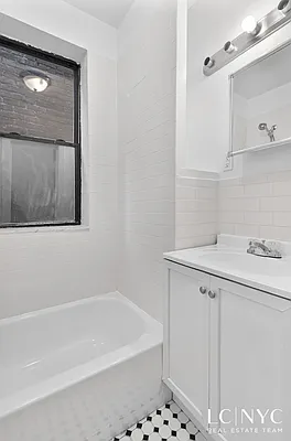 Rented by Keller Williams NYC | media 23