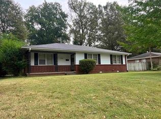 1048 W Perkins Rd, Memphis, TN 38117
