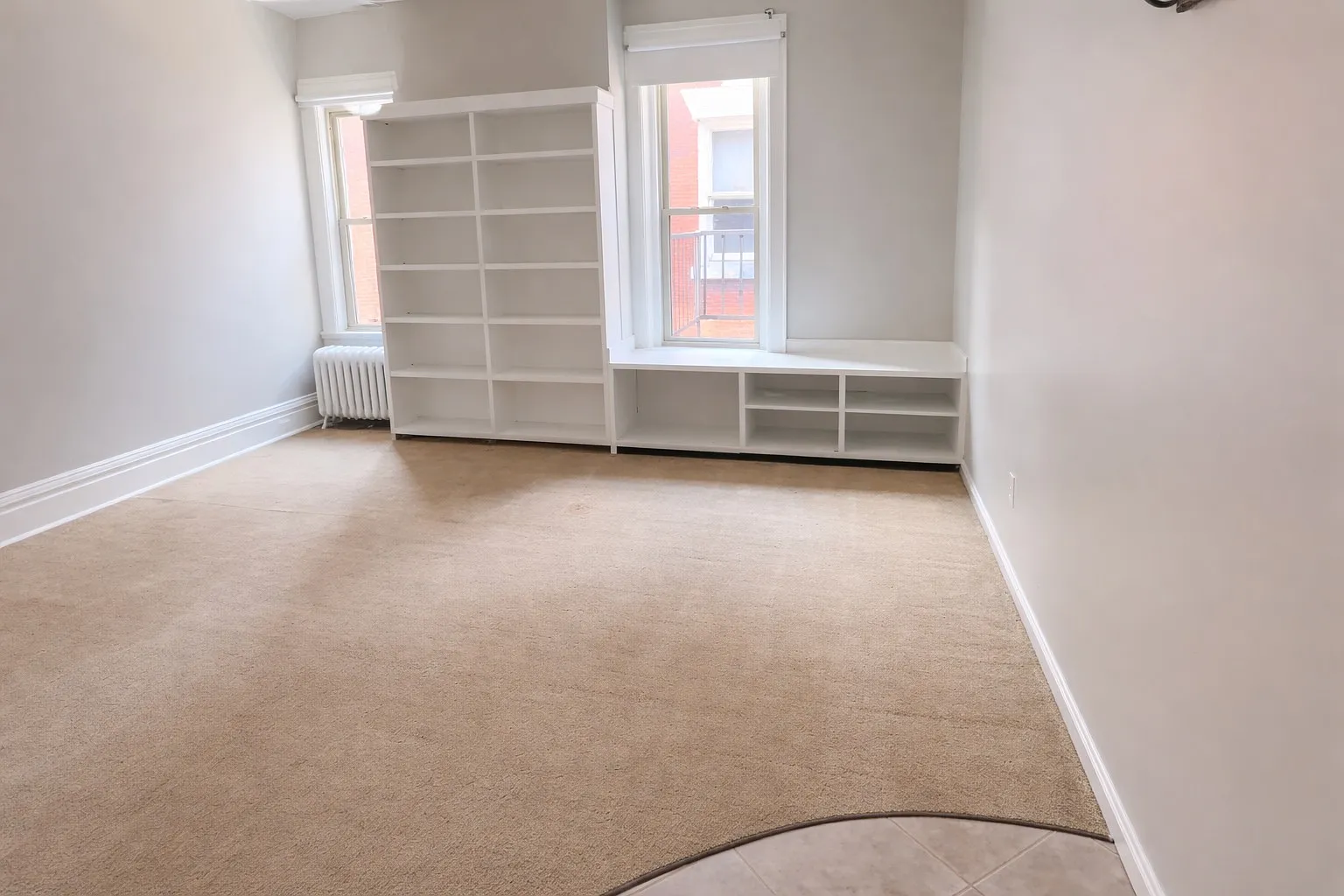 2 bed, 1.0 bath, 745 sqft, $1,599 — Photo 2