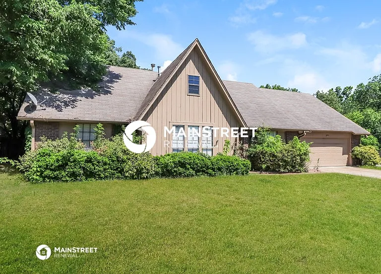 2700 N Rockcreek Pkwy — Photo 4
