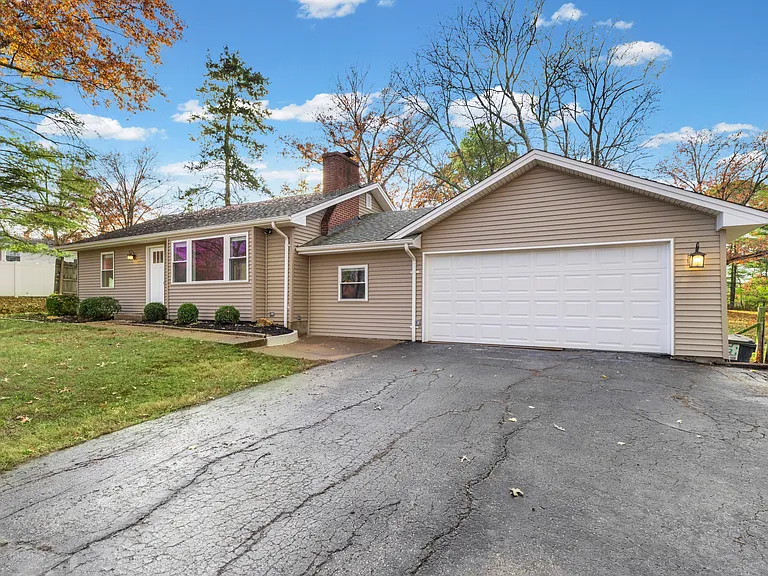 84 Strecker Rd — Photo 4
