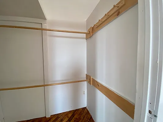 Rented by Carnegie Management Inc | media 28