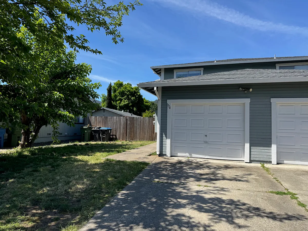 Building Photo - 778 Cindee Dr