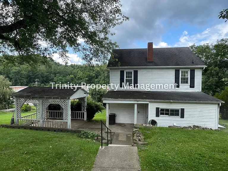 27 Hathaway Dr — Photo 24