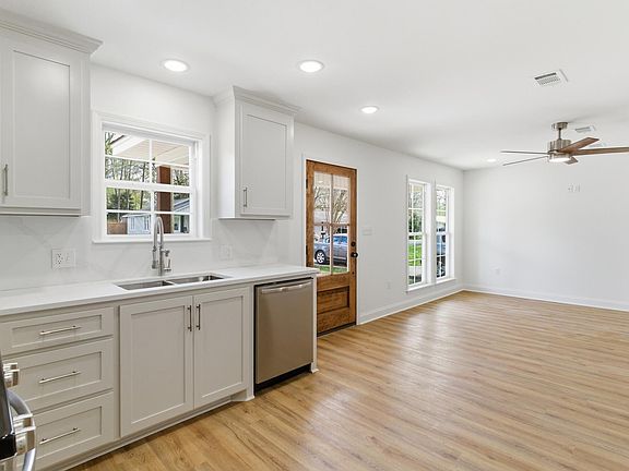5th image of 316 N 20th Ave