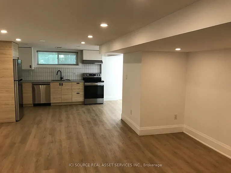 69 Paulart Dr #LOWER LEVEL — Photo 12