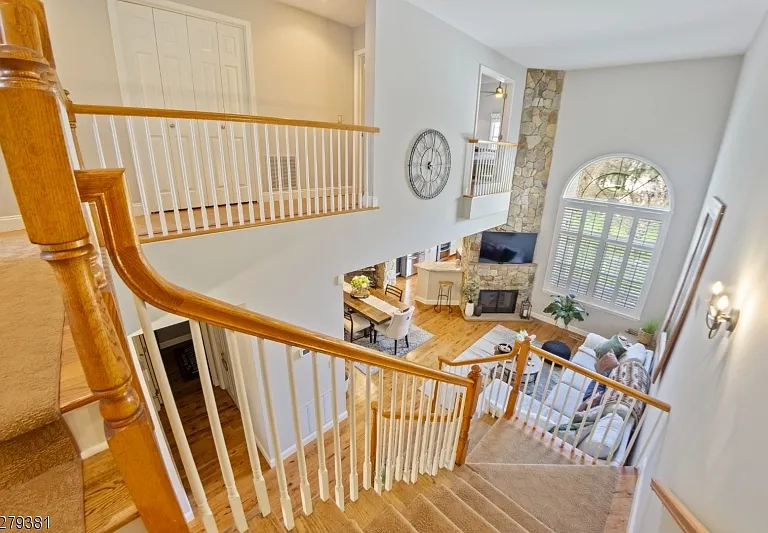 78 Kent Dr — Photo 10