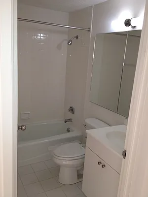 Rented by Realty Operations Group | media 4