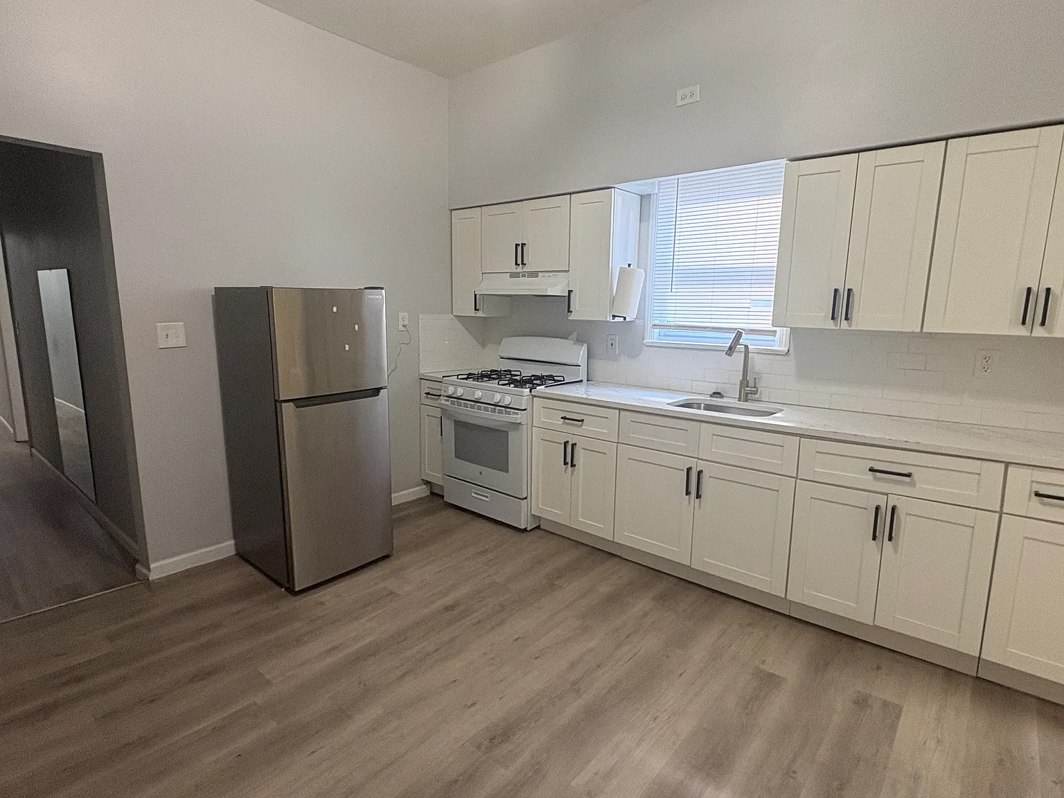 2 bed, $2,000 — Photo 1