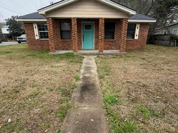 1803 Parsley Ave, Pascagoula, MS 39567