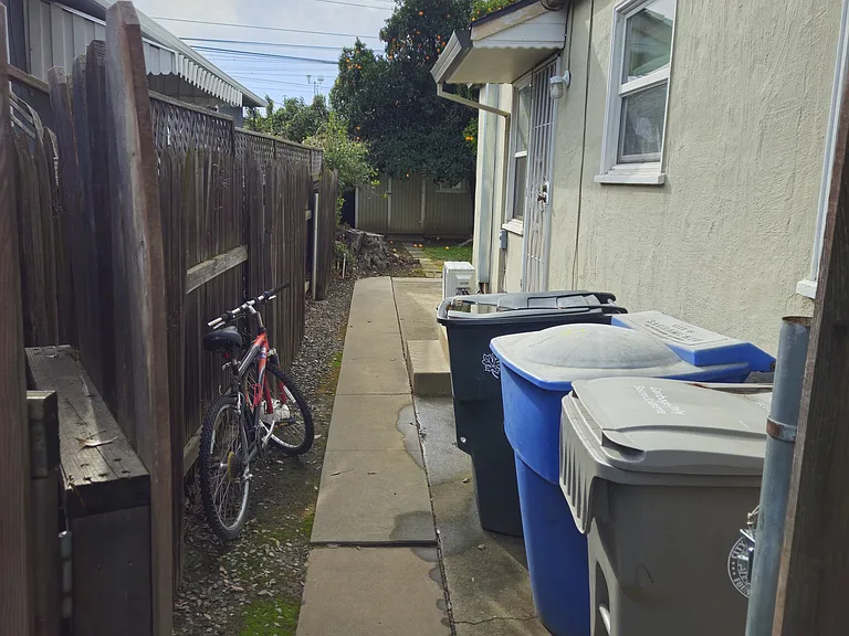 5416 Q St — Photo 20