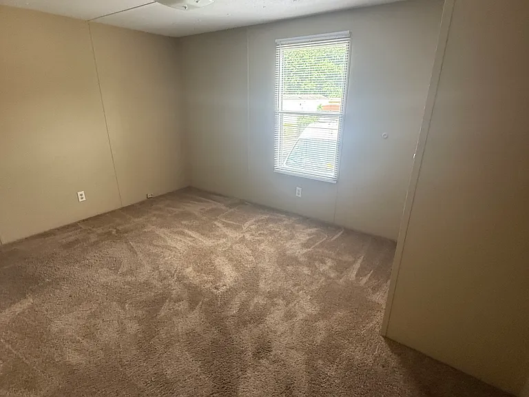 365 Huffmantown Rd — Photo 9