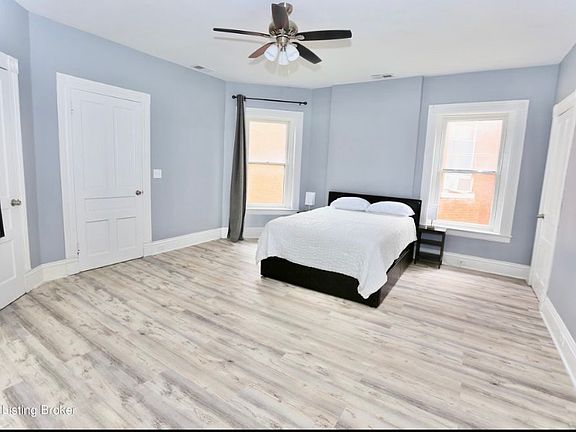 5th image of 520 W Oak St #1