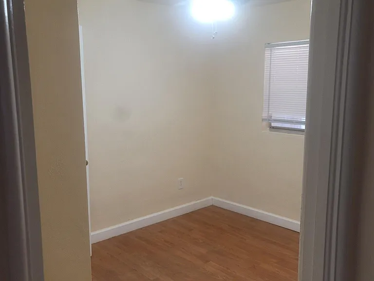 1133 Edith Ave — Photo 28