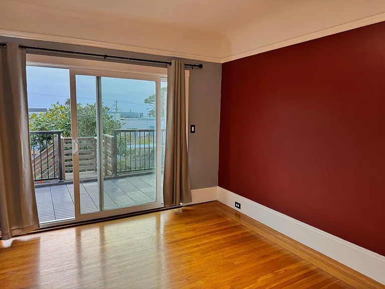 231 Jules Ave — Photo 9