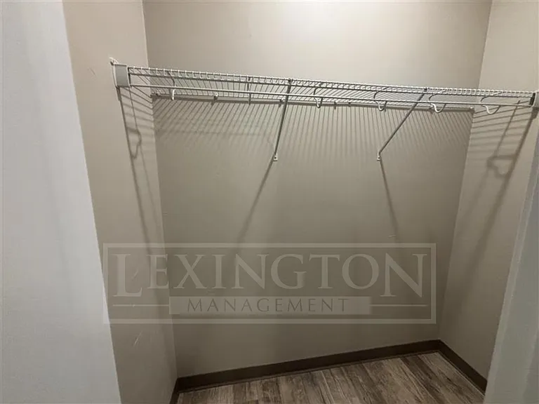1129 Northwood Dr — Photo 15