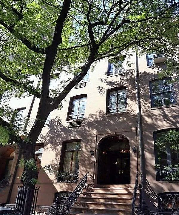1st image of 359 W 20th St