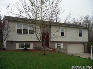 34137 Catfish Ct, Brighton, IL 62012