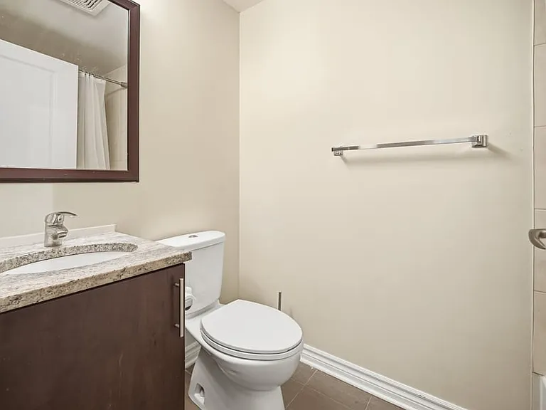 429 Kent St #413 — Photo 10