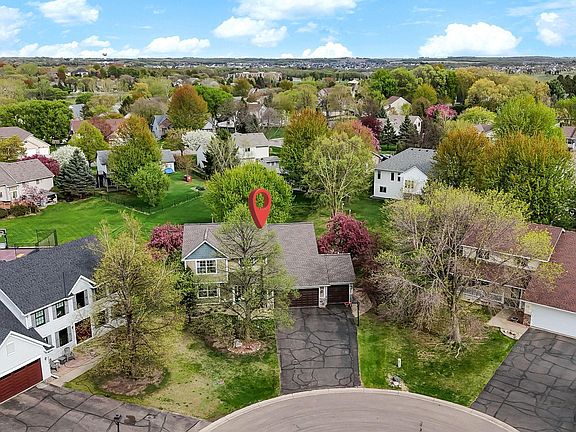 3rd image of 3851 Featherstone Cir