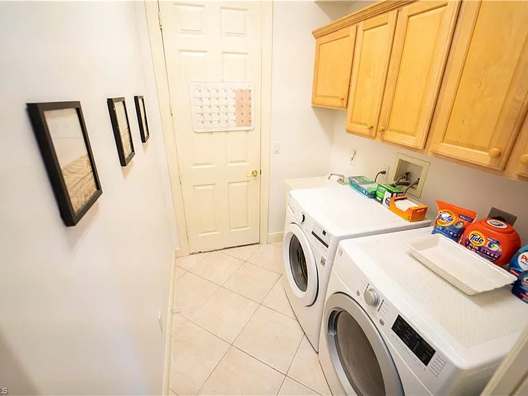 5886 Paradise Cir — Photo 15