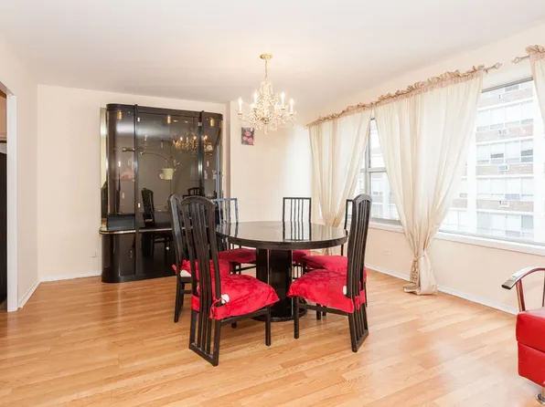 6157 N Sheridan Rd APT 3F, Chicago, IL 60660