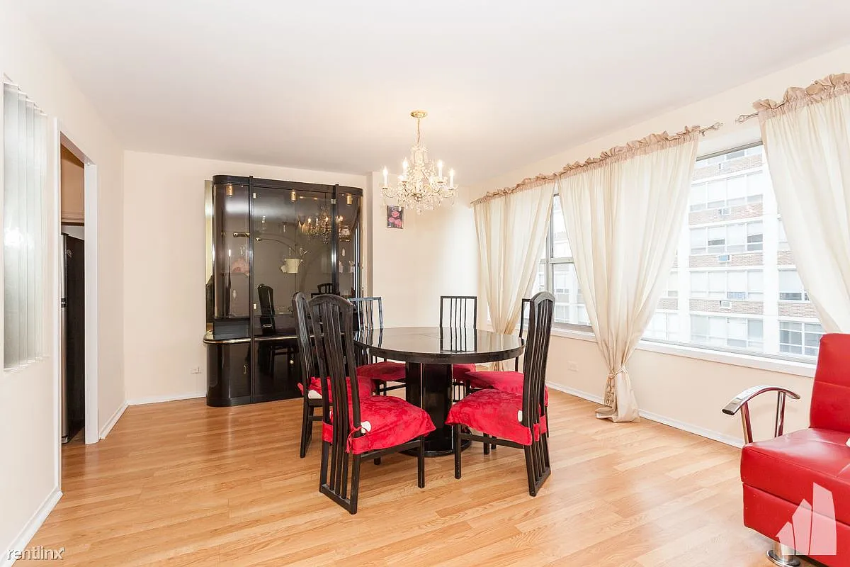 6157 N Sheridan Rd APT 3B photo 1