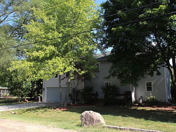 2nd image of 6717 Langtoft St