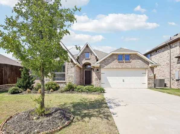 677 Coleman St, Aubrey, TX 76227