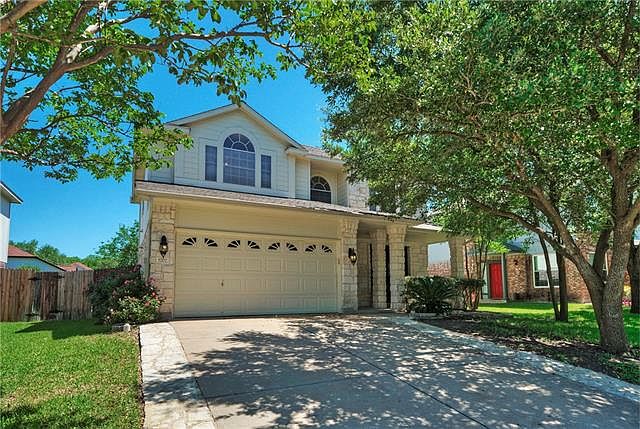 1st image of 1702 Lobo Mountain Ln