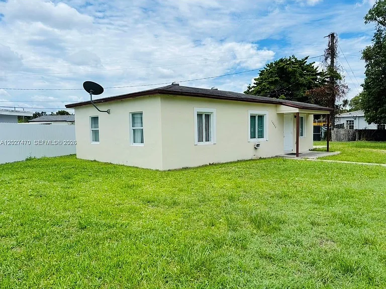 14400 Polk St — Photo 10