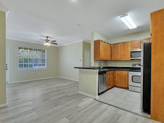 4th image of 2528 Robert Trent Jones Dr APT 1622