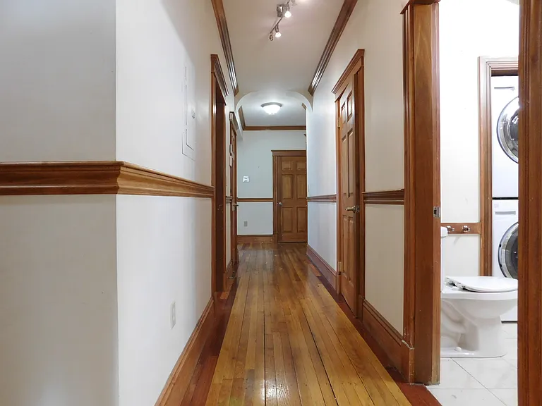 7 Holborn St #2 — Photo 14