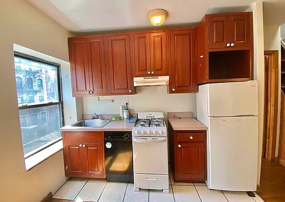 Rented by Crosstown Apartments NYC | media 19