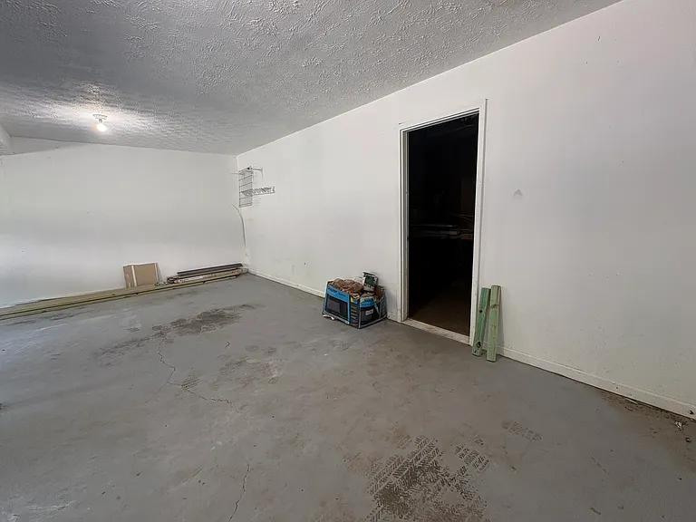 2700 Fort Daniels Dr — Photo 55