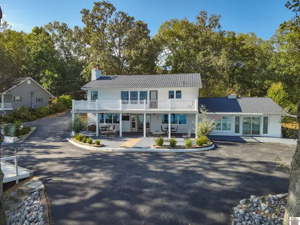 107 Freeburn Ct, Benton, KY 42025